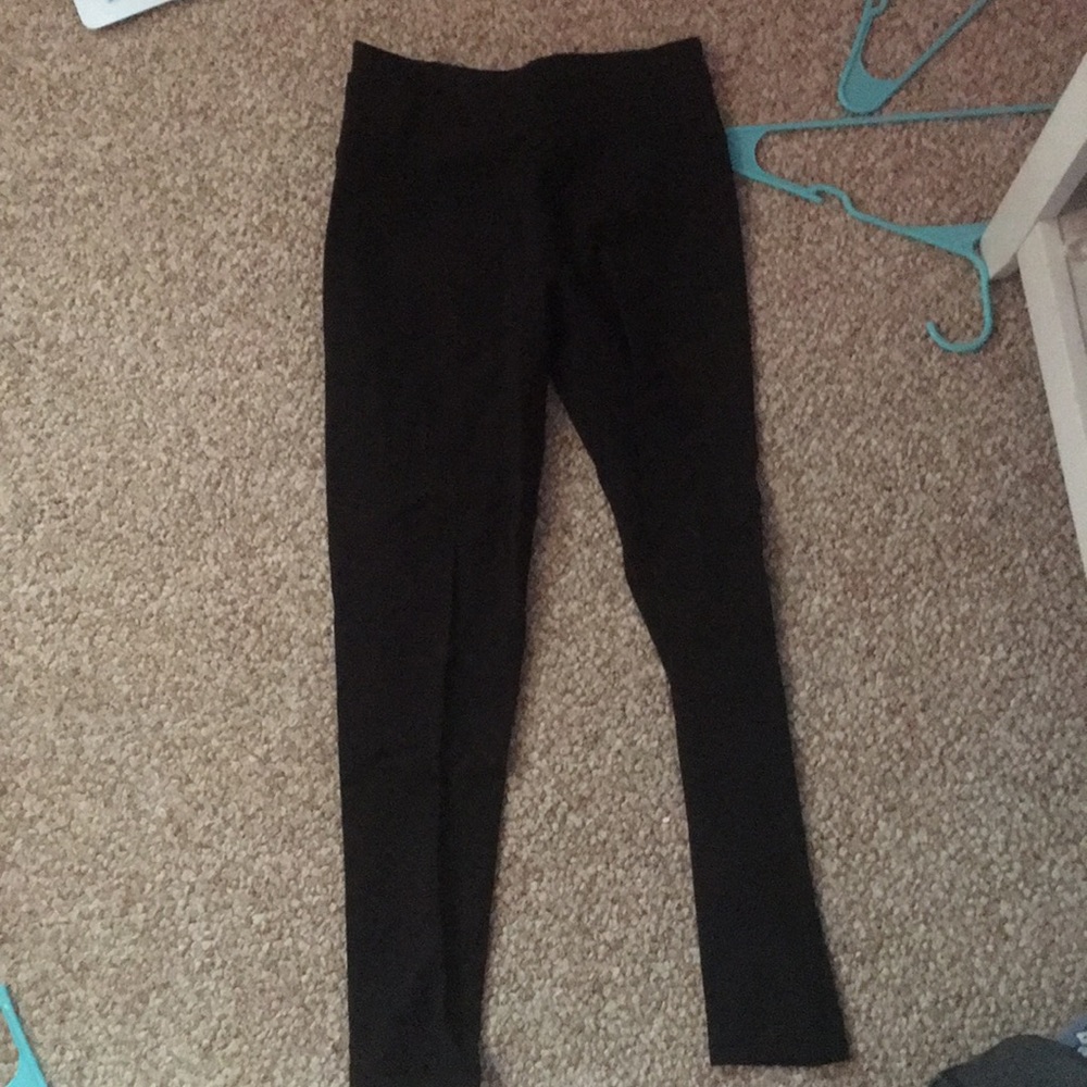 Black VS activewear leggings